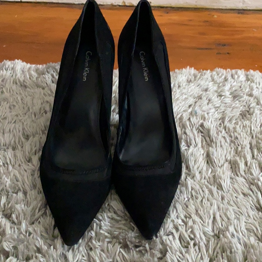 Black Point Toe Heels Calvin Klein